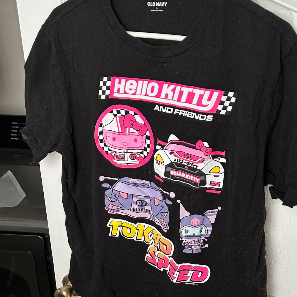 Old navy Hello Kitty and Friends men’s Black T-Shirt size large